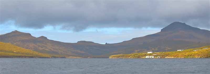 CampbellIs  2356 m Moody Seascape